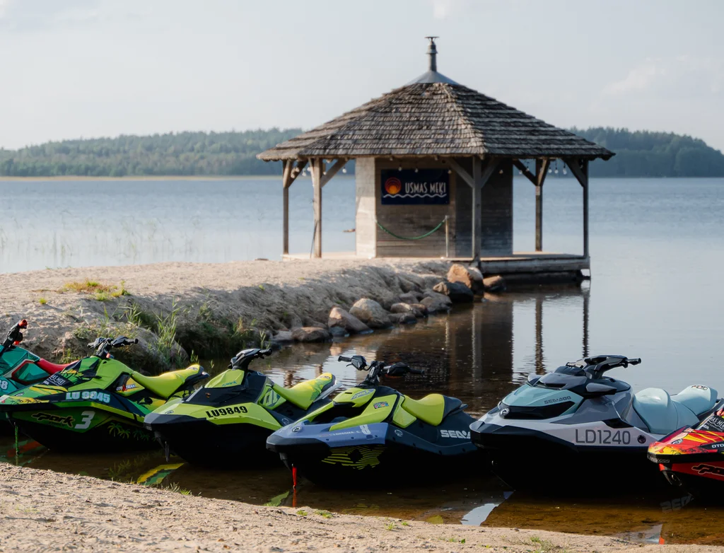 Ūdens motociklu noma